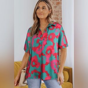 💞LAST ONE! (4/6) Pink print v-neckline top, oversized fit